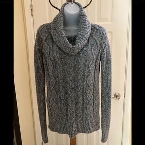 Abercrombie & Fitch cable knit sweater
